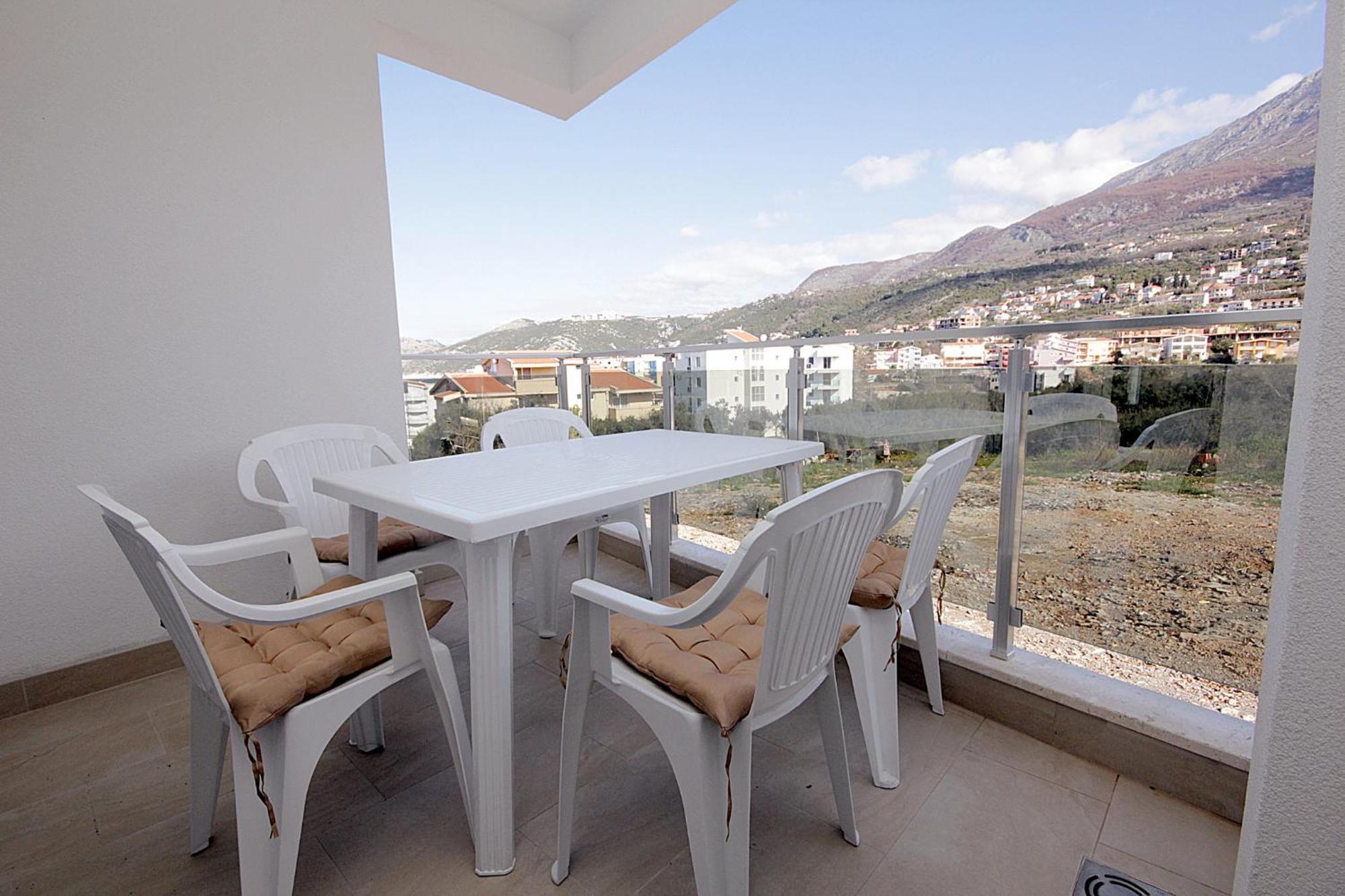 Apartment Melina Dobra Voda Luaran gambar
