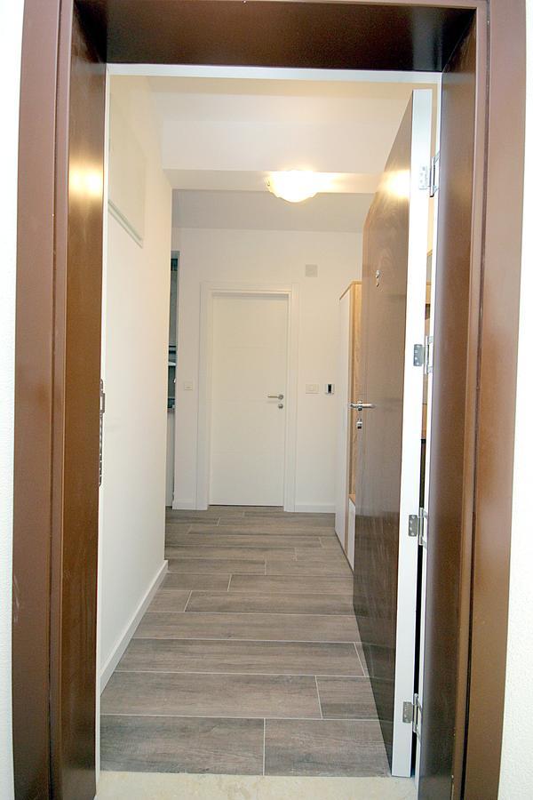 Apartment Melina Dobra Voda Luaran gambar