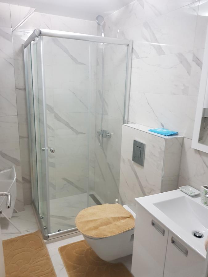 Apartment Melina Dobra Voda Luaran gambar