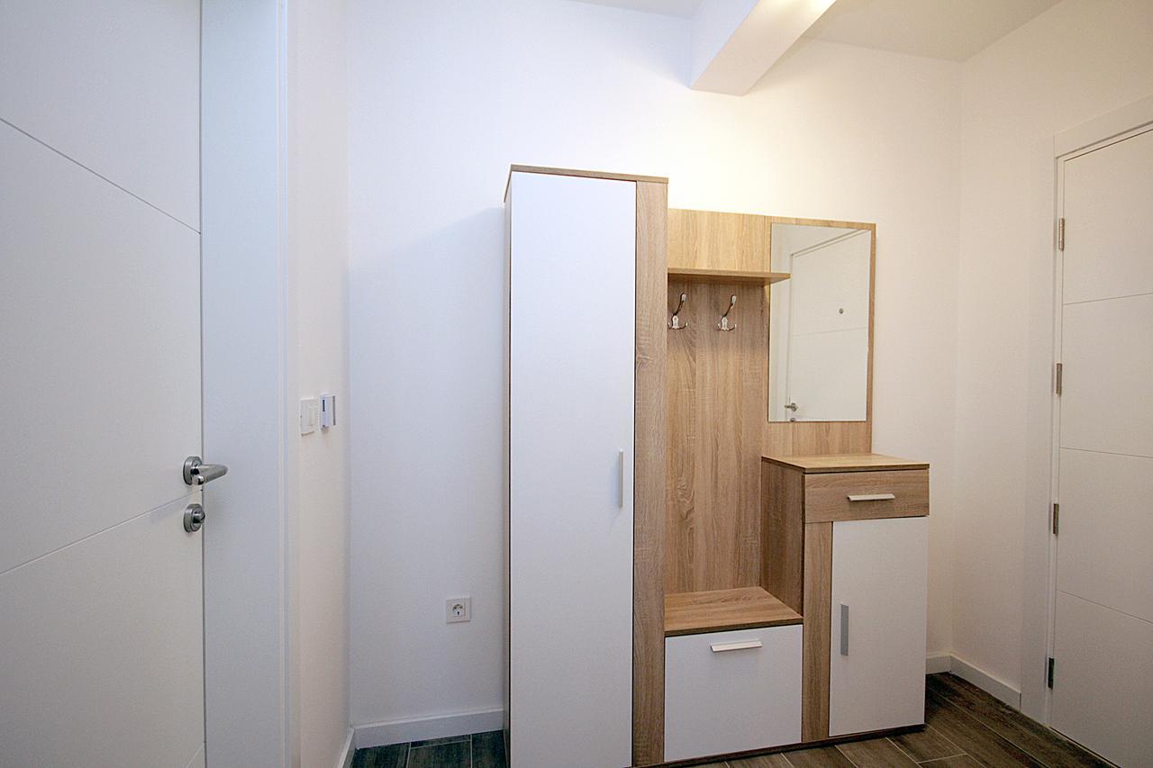 Apartment Melina Dobra Voda Luaran gambar